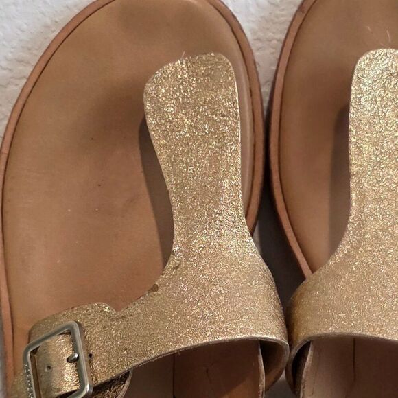 KorkEase Metallic Gold Thong Sandal Sz 8 - Picture 4 of 4